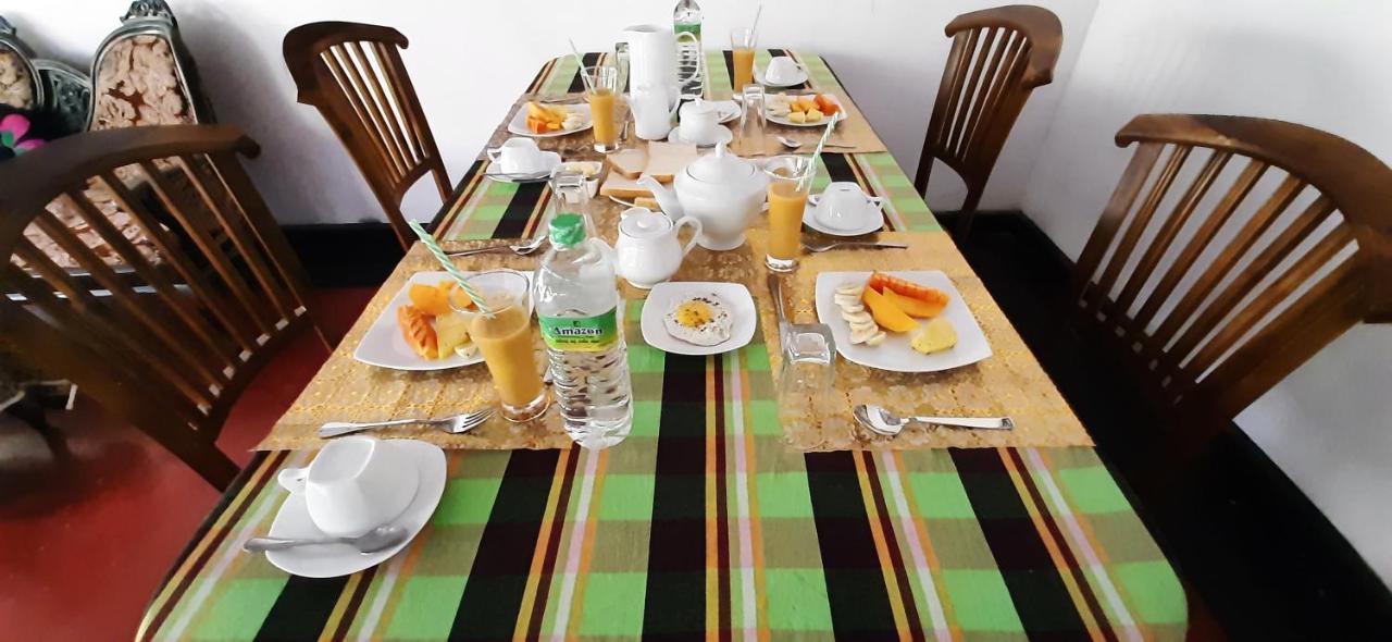 Galaxy View Homestay Сігірія Екстер'єр фото