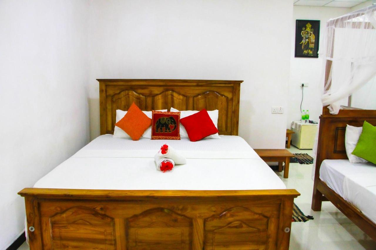 Galaxy View Homestay Сігірія Екстер'єр фото